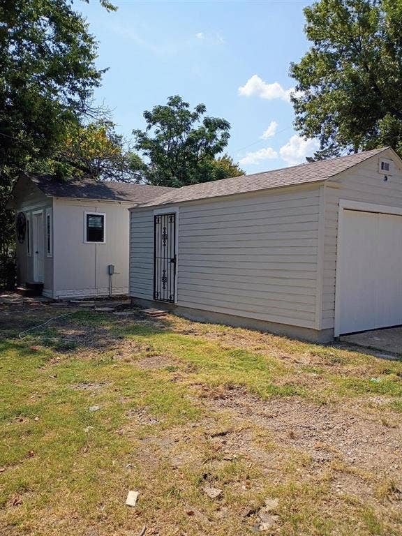2671 Moffatt Avenue, Dallas, TX 75216 2671 Moffatt Avenue, Dallas, TX 75216