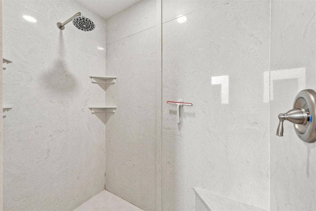 121 Private Road 2121, Meridian, TX 76665