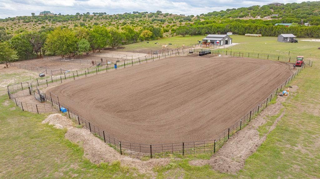 121 Private Road 2121, Meridian, TX 76665