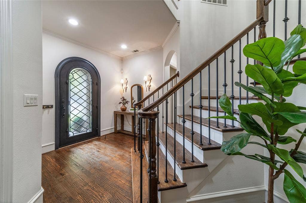 6363 Vanderbilt Avenue, Dallas, TX 75214