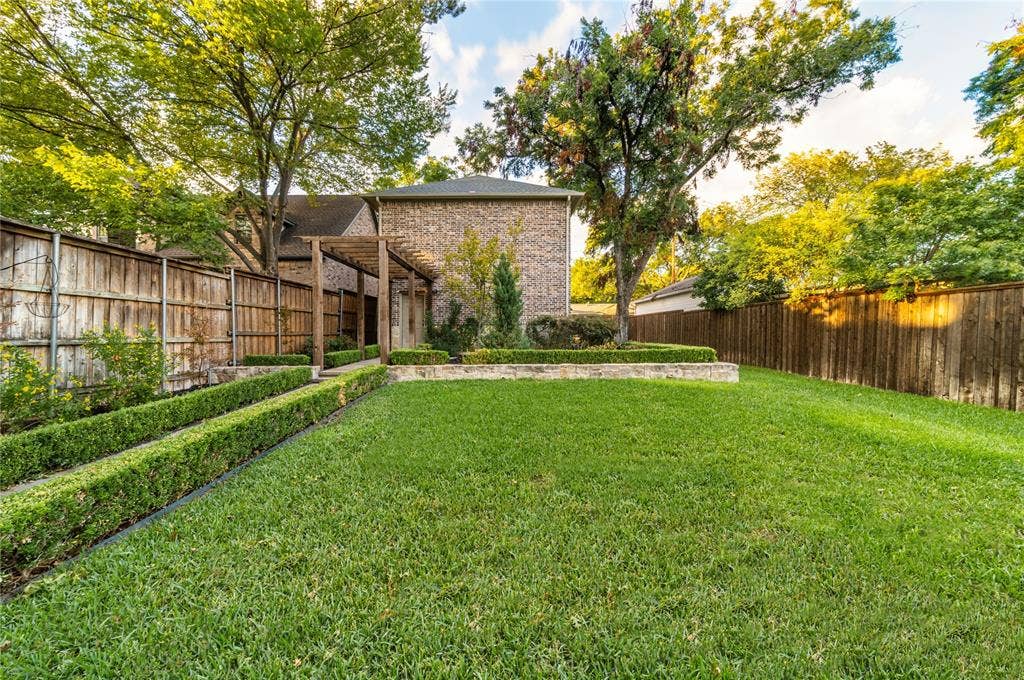 6363 Vanderbilt Avenue, Dallas, TX 75214