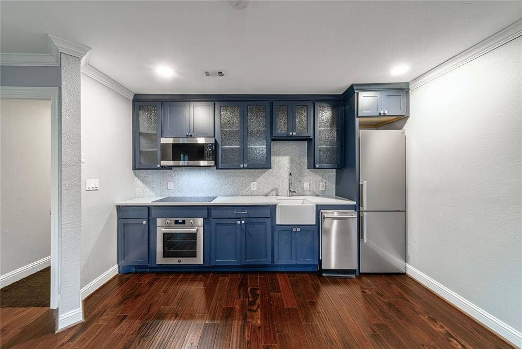 6363 Vanderbilt Avenue, Dallas, TX 75214