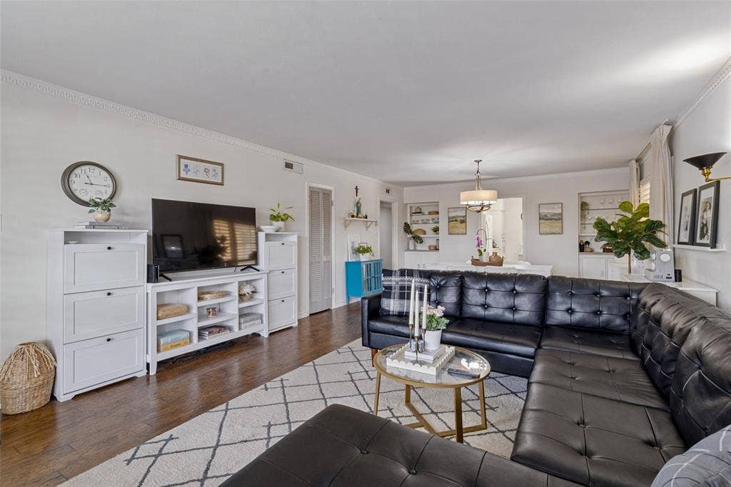 11150 Valleydale Drive, #B, Dallas, TX 75230 11150 Valleydale Drive, #B, Dallas, TX 75230