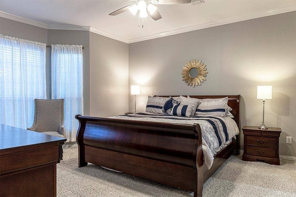 802 Moose Hollow Lane, Euless, TX 76039