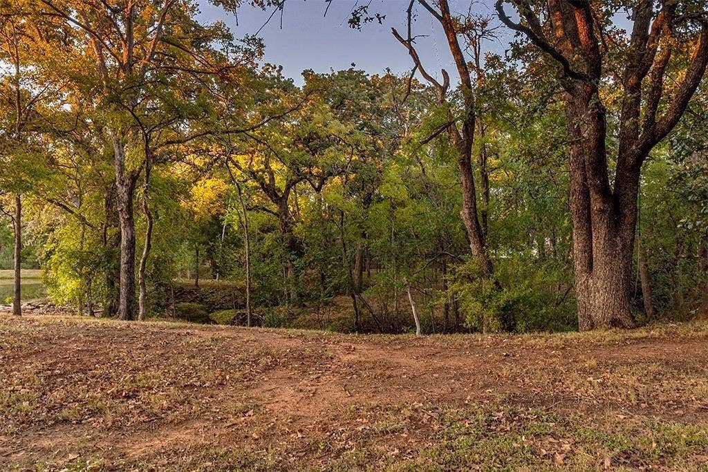 Greenbelt behind the home!