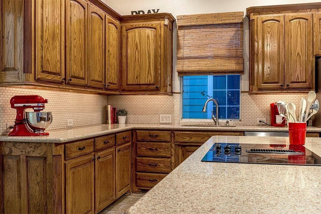 802 Moose Hollow Lane, Euless, TX 76039