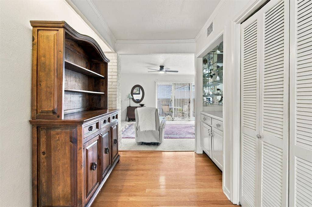 15930 Stillwood Street, #2070, Dallas, TX 75248 15930 Stillwood Street, #2070, Dallas, TX 75248