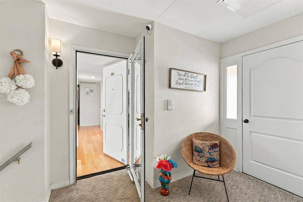 15930 Stillwood Street, #2070, Dallas, TX 75248 15930 Stillwood Street, #2070, Dallas, TX 75248