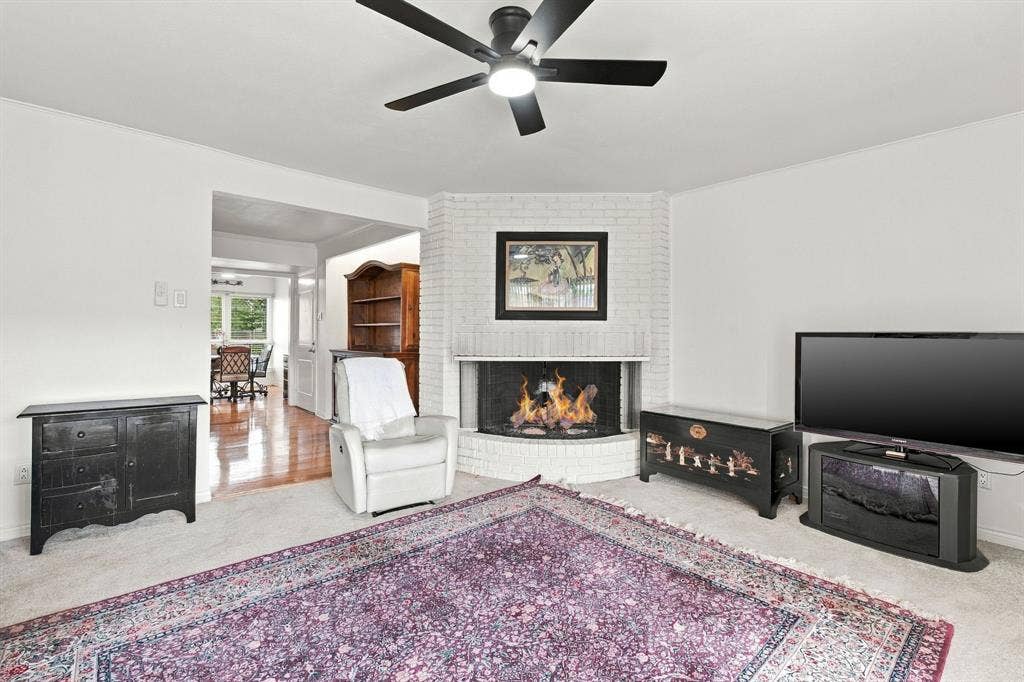 15930 Stillwood Street, #2070, Dallas, TX 75248 15930 Stillwood Street, #2070, Dallas, TX 75248