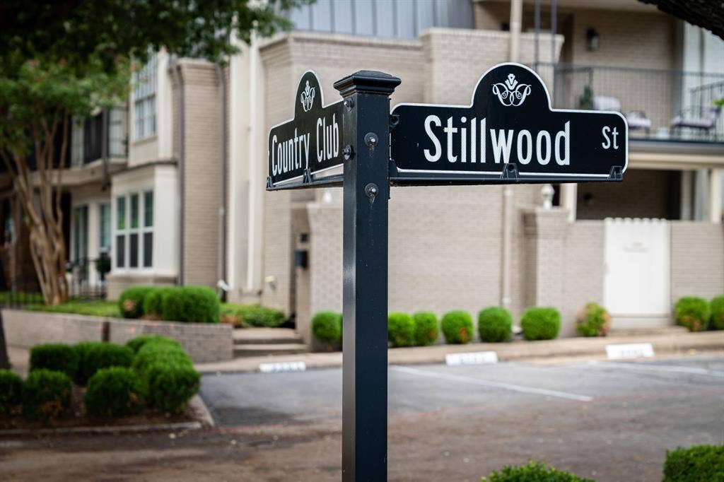 15930 Stillwood Street, #2070, Dallas, TX 75248 15930 Stillwood Street, #2070, Dallas, TX 75248