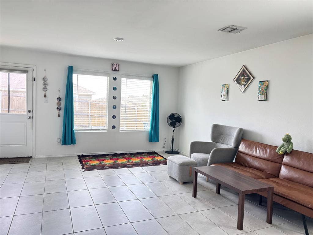 900 Mountain Laurel Drive, Princeton, TX 75407 900 Mountain Laurel Drive, Princeton, TX 75407