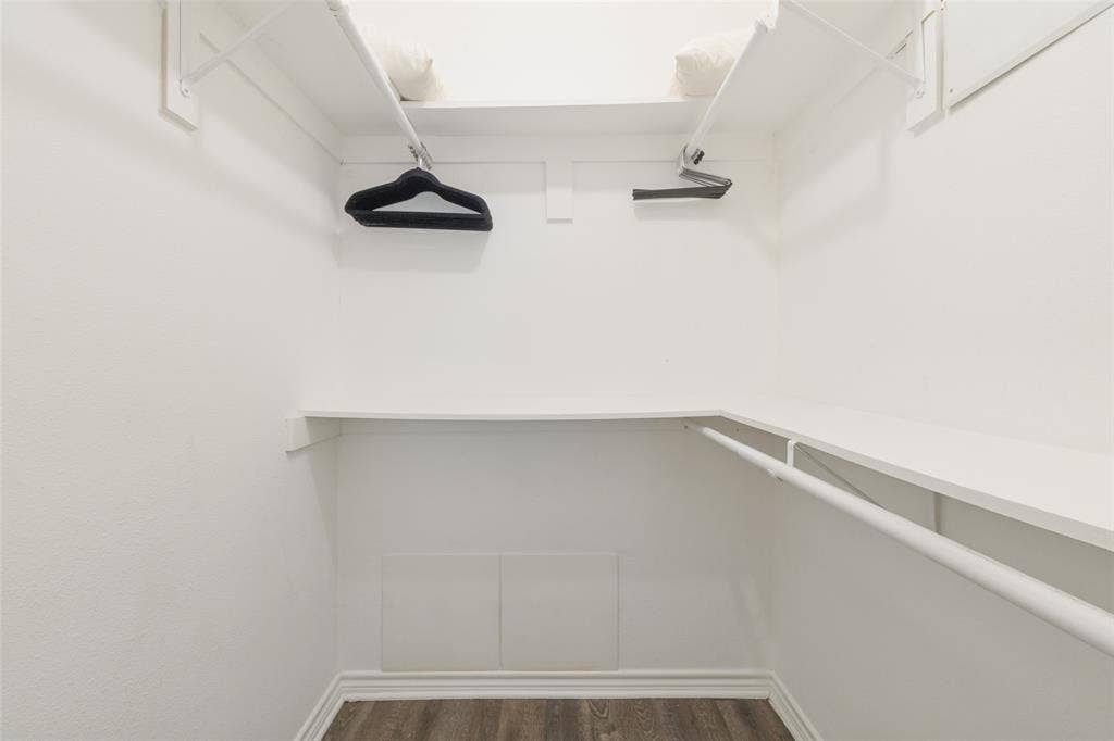 Walk-in closet