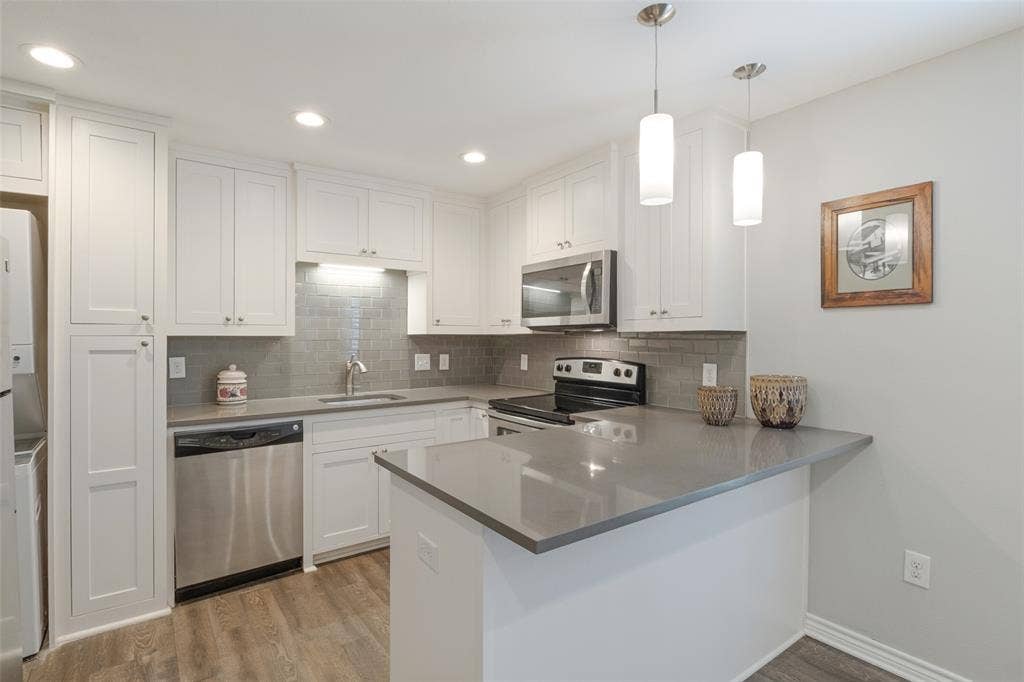 5326 Fleetwood Oaks Avenue, #147, Dallas, TX 75235