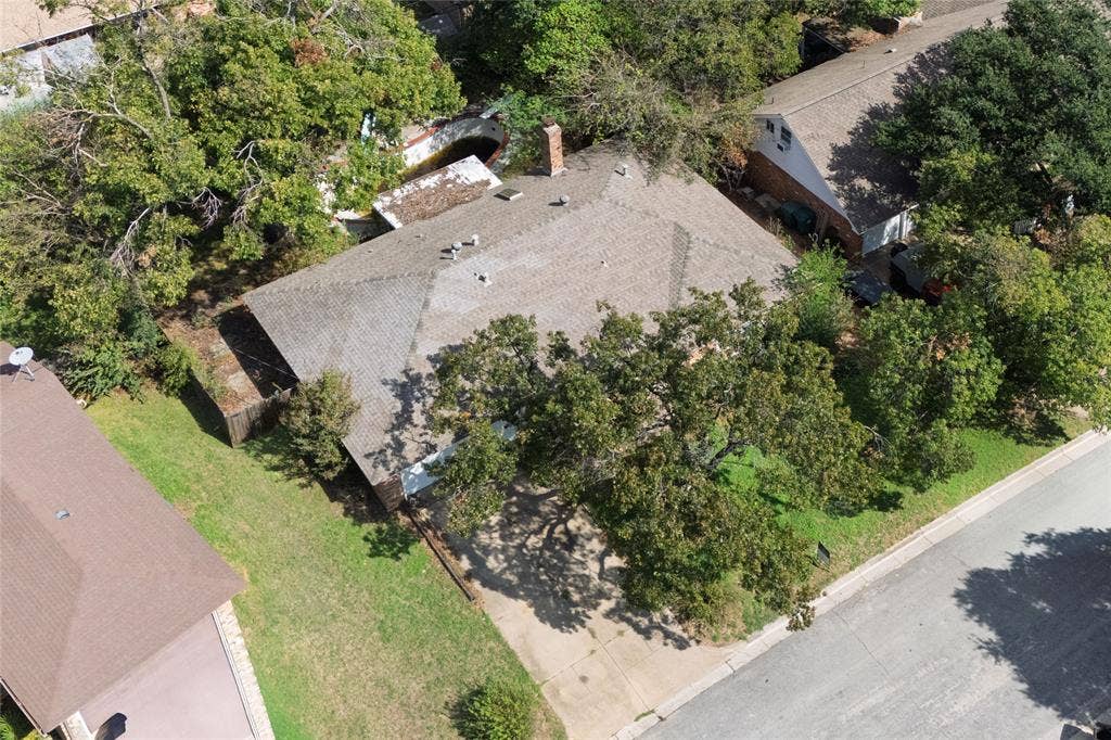 4917 Emerald Lake Drive, Fort Worth, TX 76103 4917 Emerald Lake Drive, Fort Worth, TX 76103