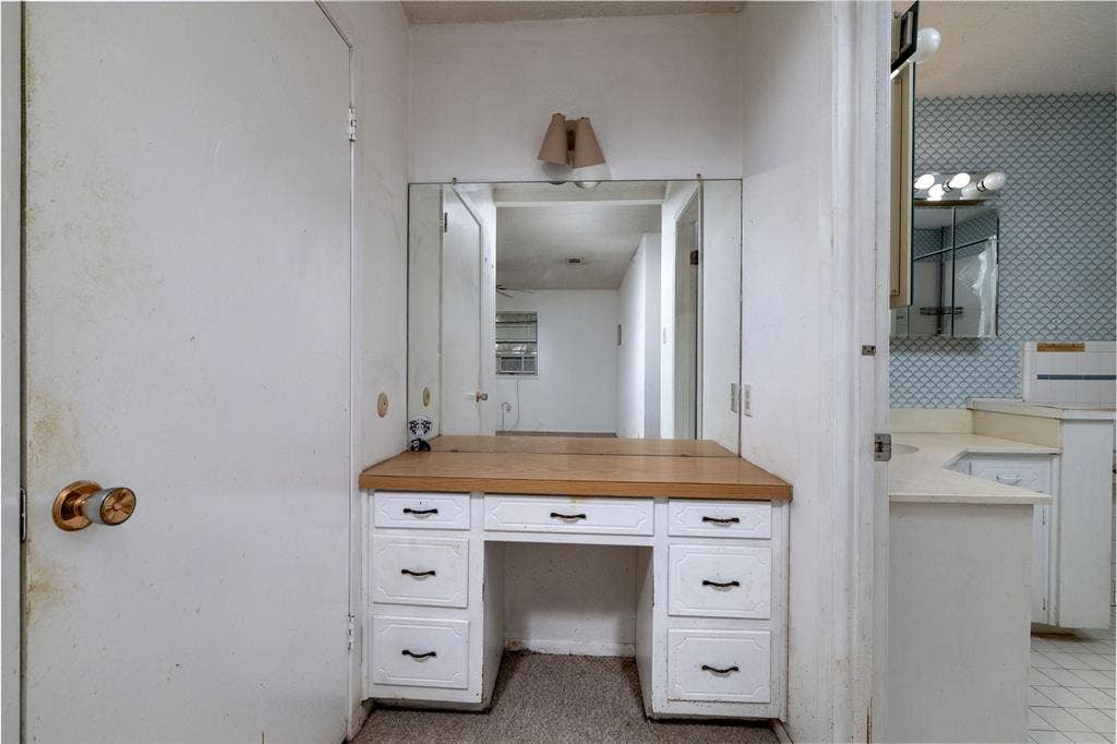 4917 Emerald Lake Drive, Fort Worth, TX 76103 Primary Bedroom #2
