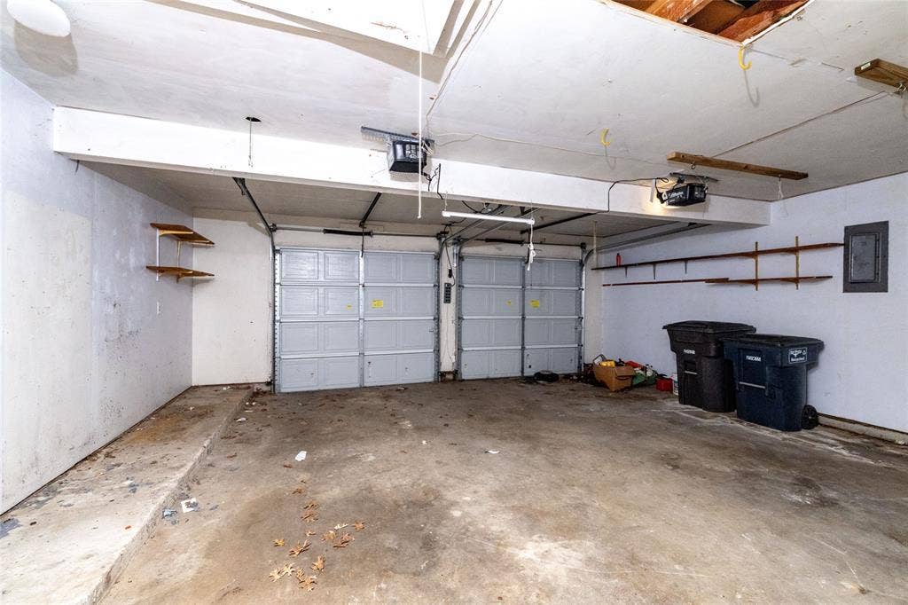 4917 Emerald Lake Drive, Fort Worth, TX 76103 4917 Emerald Lake Drive, Fort Worth, TX 76103