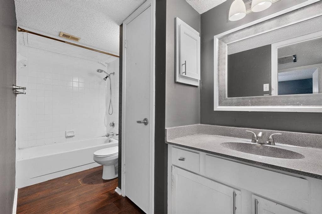 8109 Skillman Street, #3003, Dallas, TX 75231 8109 Skillman Street, #3003, Dallas, TX 75231