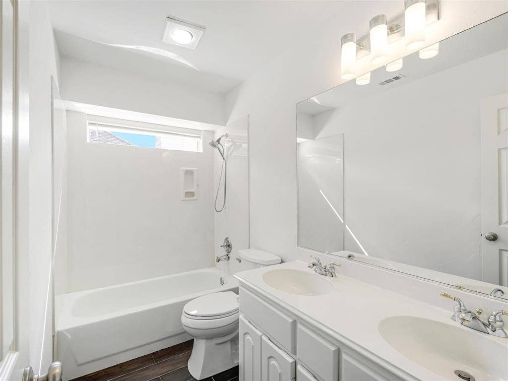 18543 Gibbons Drive, Dallas, TX 75287