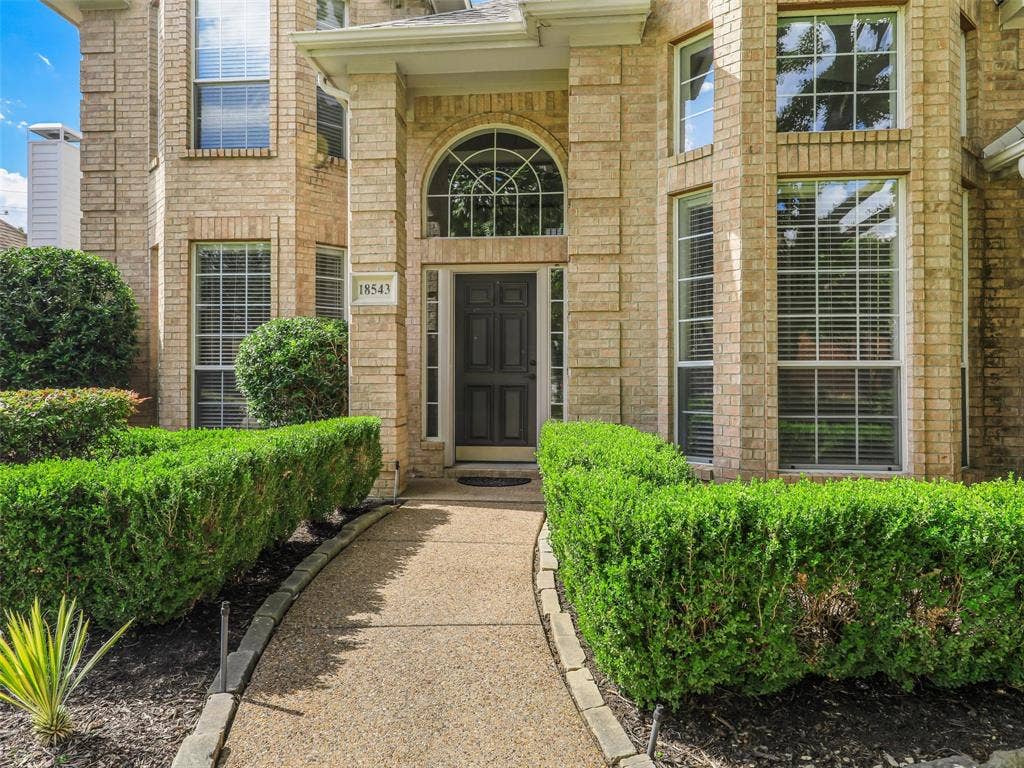 18543 Gibbons Drive, Dallas, TX 75287