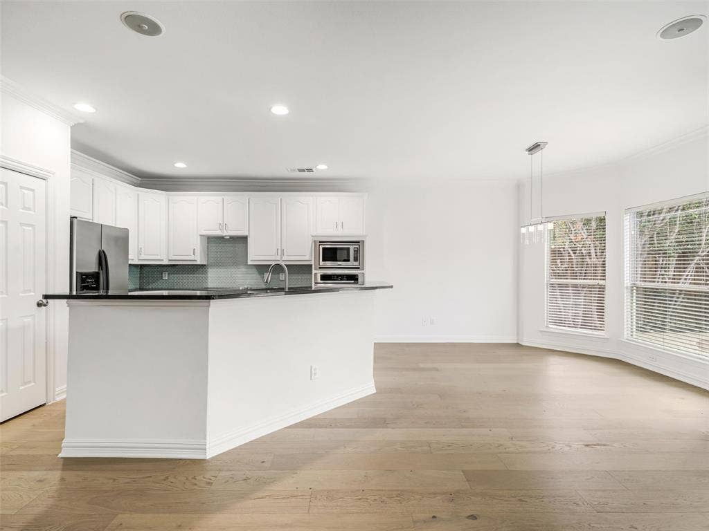 18543 Gibbons Drive, Dallas, TX 75287
