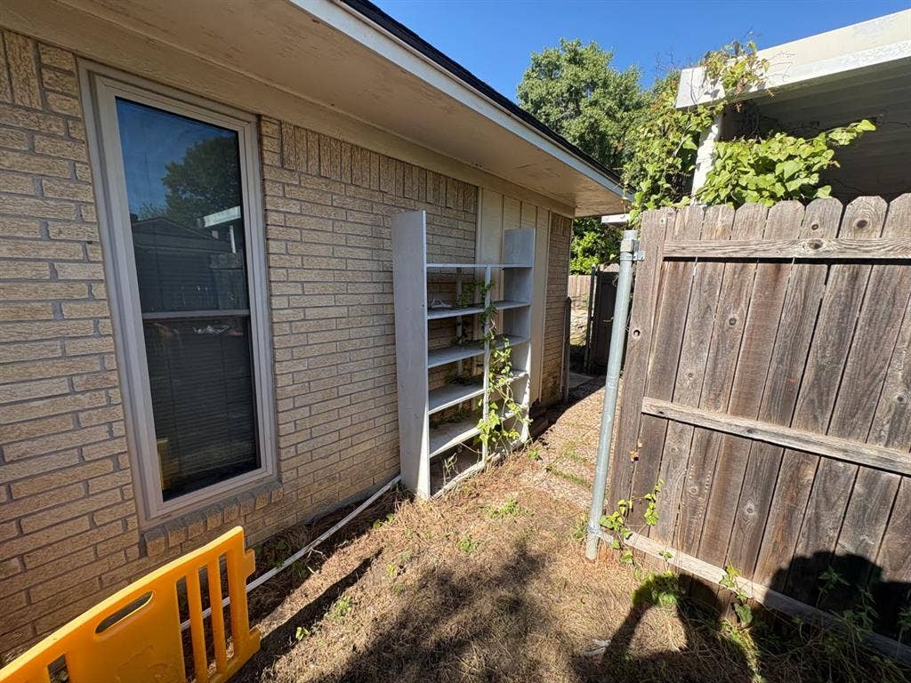 109 Auburn Street, Waxahachie, TX 75165 109 Auburn Street, Waxahachie, TX 75165