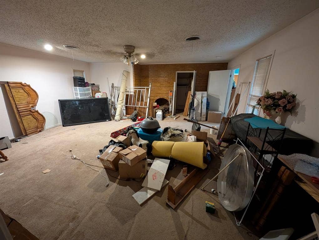 109 Auburn Street, Waxahachie, TX 75165 109 Auburn Street, Waxahachie, TX 75165