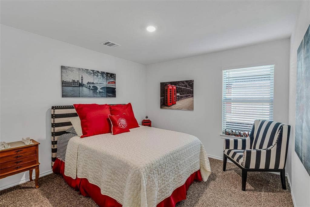 118 Secretariat Lane, Caddo Mills, TX 75135 Bedroom featuring carpet