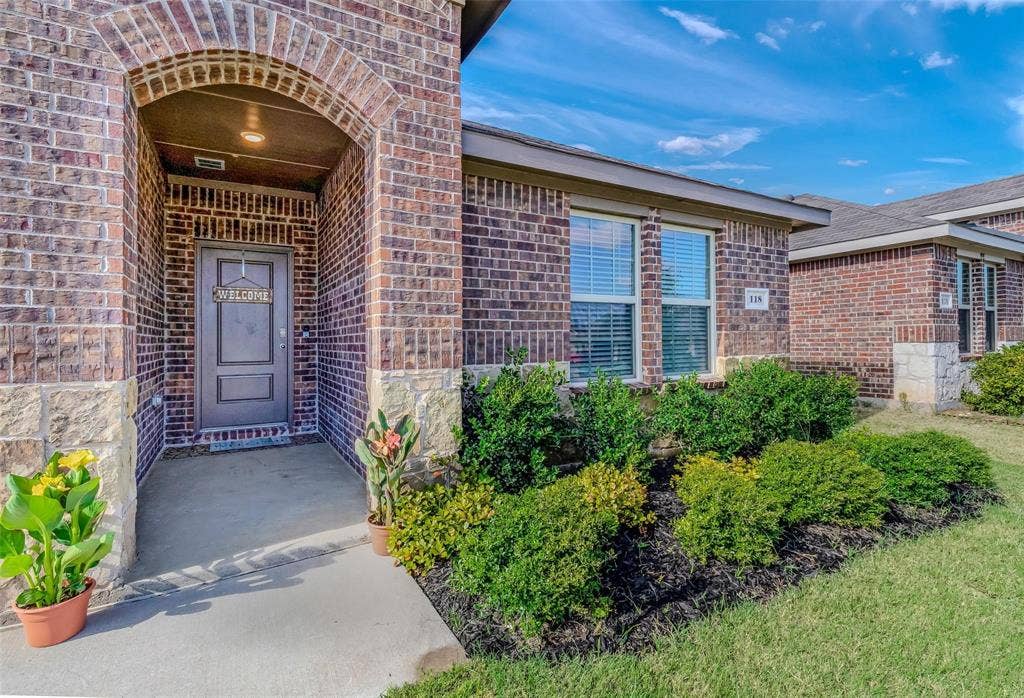 118 Secretariat Lane, Caddo Mills, TX 75135 View of entrance to property