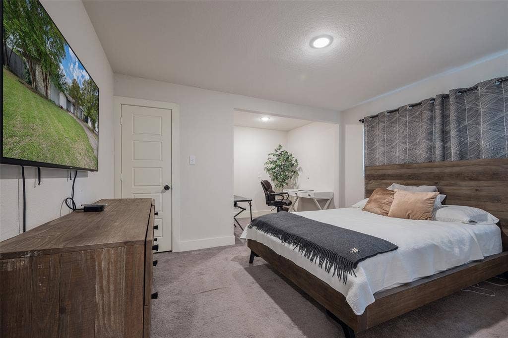 11736 Coral Hills Place, Dallas, TX 75229 11736 Coral Hills Place, Dallas, TX 75229