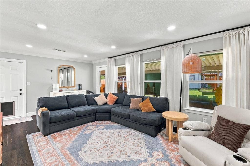 2740 Spruce Park Drive, Richland Hills, TX 76118 2740 Spruce Park Drive, Richland Hills, TX 76118
