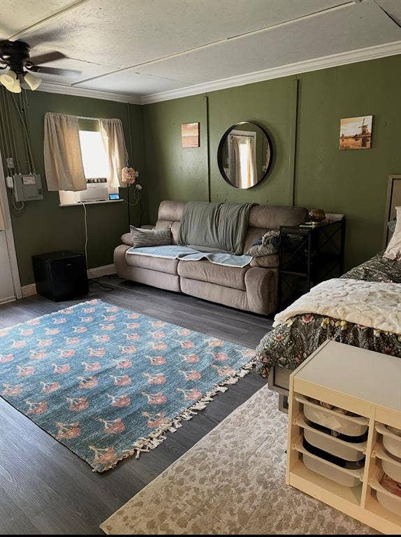 2740 Spruce Park Drive, Richland Hills, TX 76118 Inside Private Studio