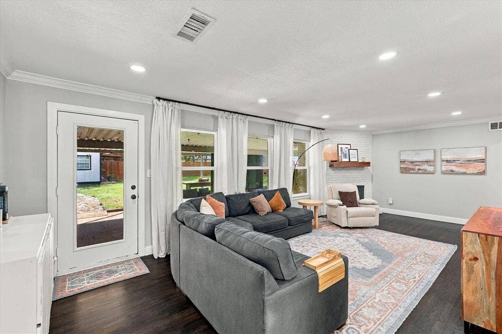 2740 Spruce Park Drive, Richland Hills, TX 76118 2740 Spruce Park Drive, Richland Hills, TX 76118