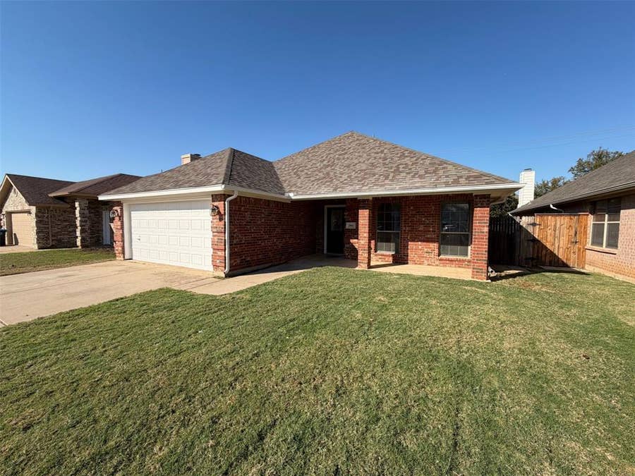 Property photo for 2961 Salado Trail, Fort Worth, TX