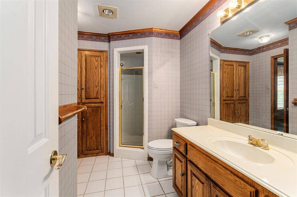 3301 Terry Drive, Plano, TX 75023 3301 Terry Drive, Plano, TX 75023