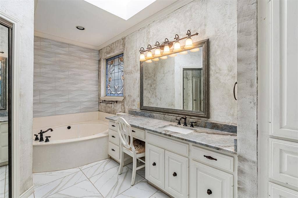 3301 Terry Drive, Plano, TX 75023 3301 Terry Drive, Plano, TX 75023