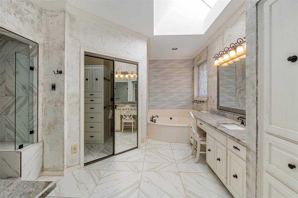 3301 Terry Drive, Plano, TX 75023 3301 Terry Drive, Plano, TX 75023