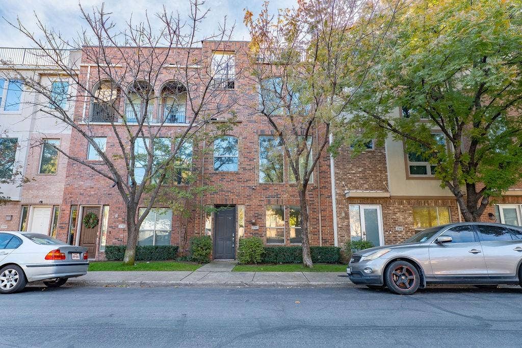 2706 Floyd Street, Dallas, TX 75204 2706 Floyd Street, Dallas, TX 75204