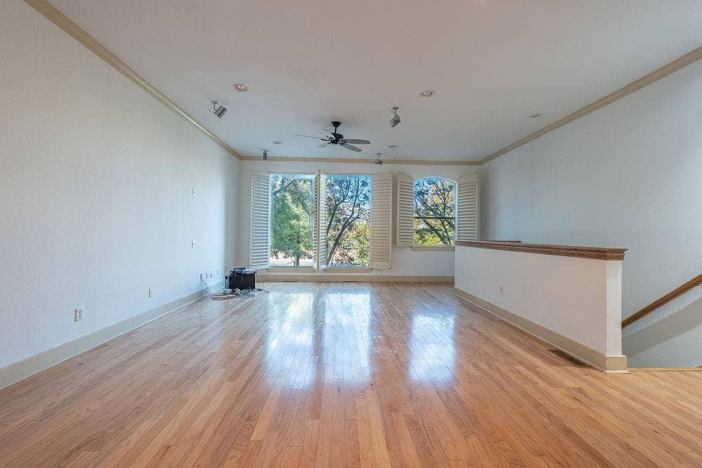 2706 Floyd Street, Dallas, TX 75204 2706 Floyd Street, Dallas, TX 75204