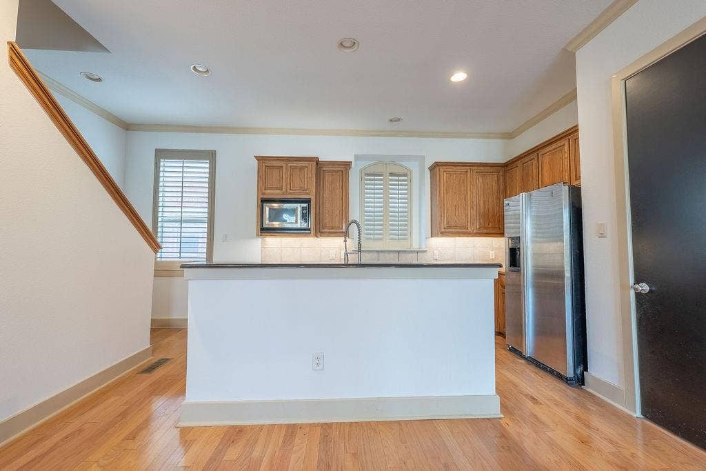 2706 Floyd Street, Dallas, TX 75204 2706 Floyd Street, Dallas, TX 75204