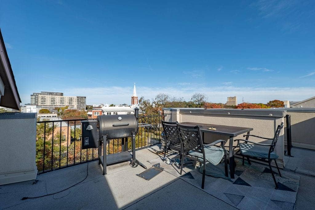2706 Floyd Street, Dallas, TX 75204 2706 Floyd Street, Dallas, TX 75204