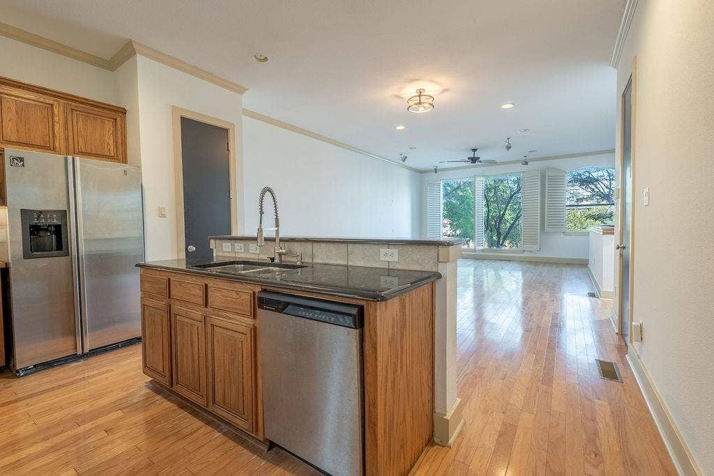 2706 Floyd Street, Dallas, TX 75204 2706 Floyd Street, Dallas, TX 75204