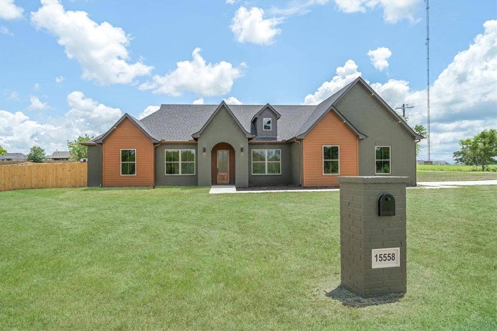 15558 CR 436, Lindale, TX 75771 15558 CR 436, Lindale, TX 75771