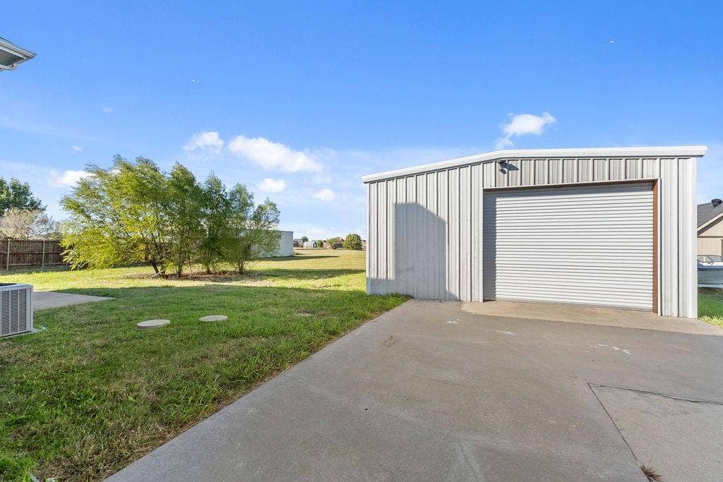1436 Meadowbrook Lane, Nevada, TX 75173 1436 Meadowbrook Lane, Nevada, TX 75173