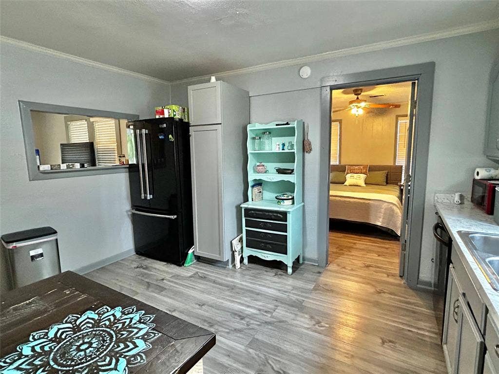 109 & 105 E Leon Street, Gatesville, TX 76528 109 & 105 E Leon Street, Gatesville, TX 76528