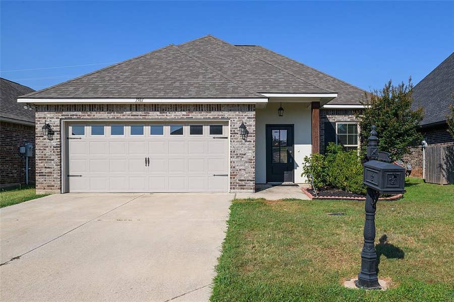 Property photo for 1965 Valdemar Place, Bossier City, LA