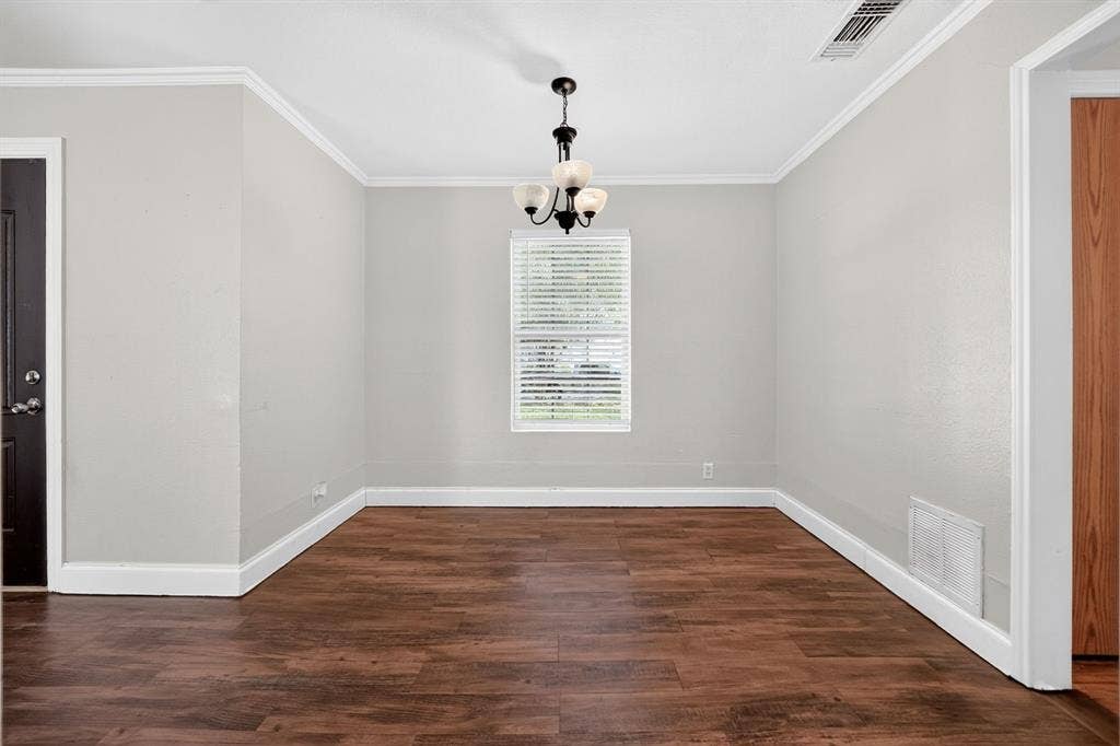 1802 McAdams Avenue, Dallas, TX 75224