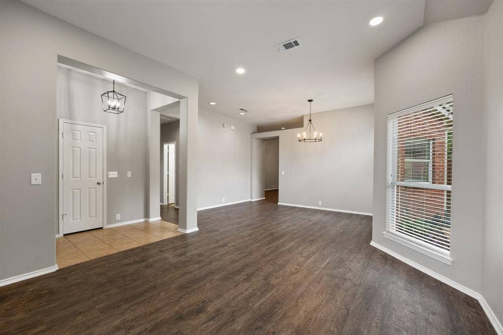 1275 Mission, Rockwall, TX 75087 Entry with living and dining area