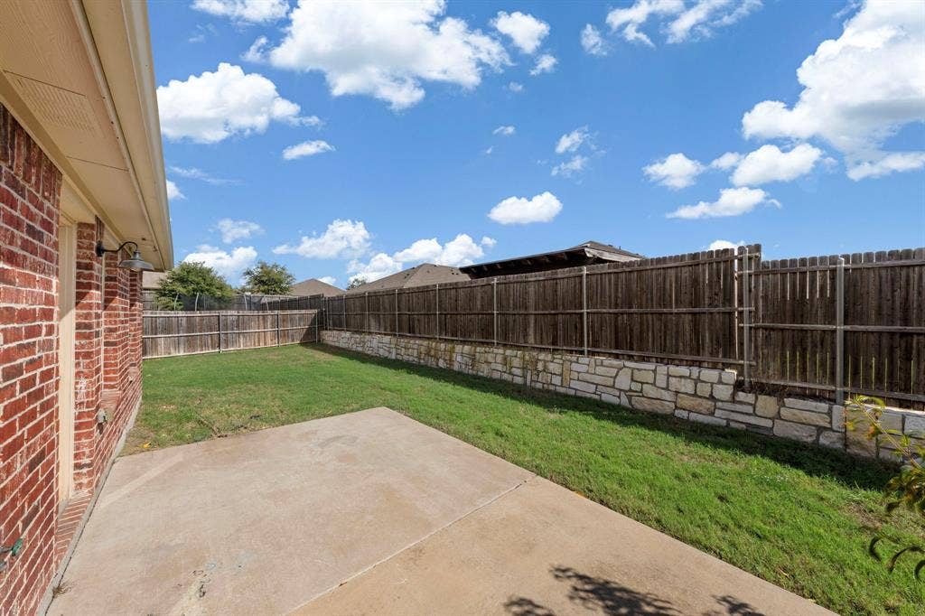 2350 Burkham Drive, Fate, TX 75189 2350 Burkham Drive, Fate, TX 75189