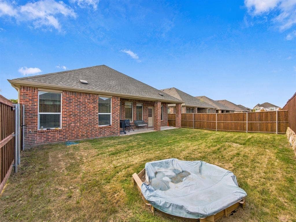 1818 Holden Drive, Cedar Hill, TX 75104 1818 Holden Drive, Cedar Hill, TX 75104
