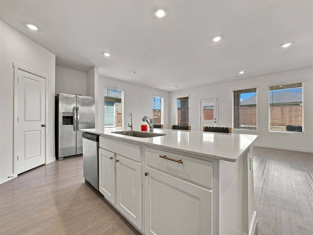 1818 Holden Drive, Cedar Hill, TX 75104 1818 Holden Drive, Cedar Hill, TX 75104